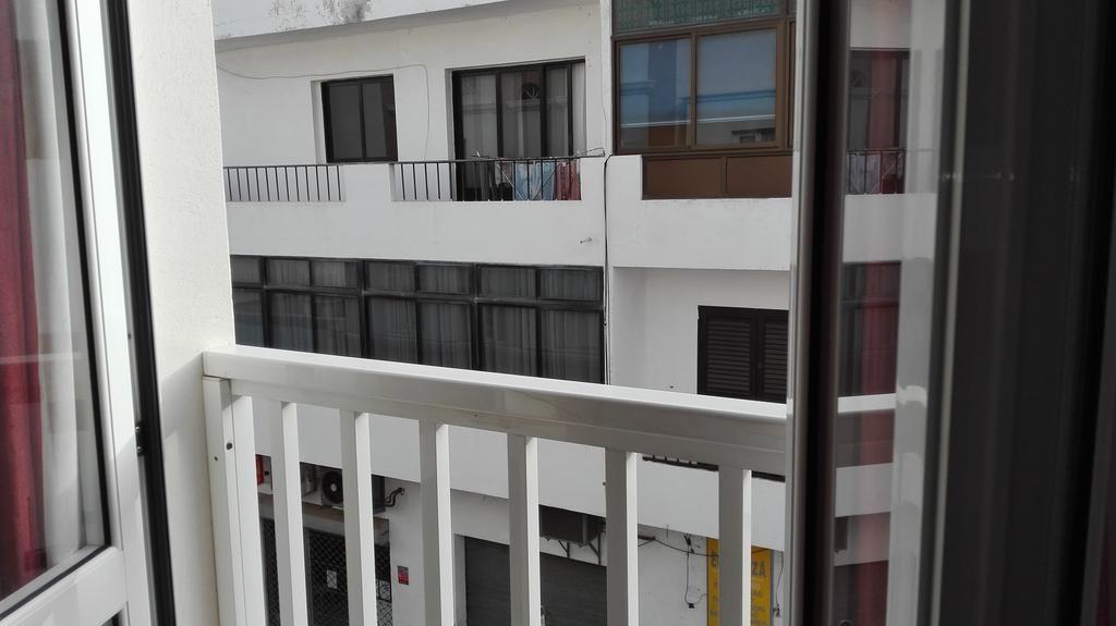 Lanzarote Central Apartments Аресифе Екстериор снимка